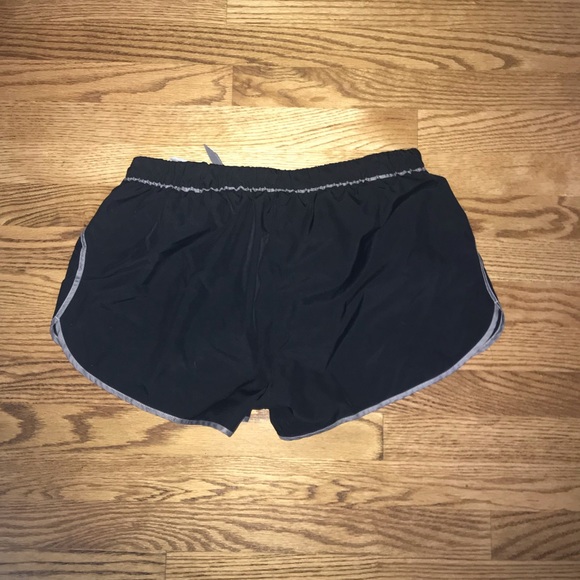ADIDAS RUNNING SHORTS - Picture 2 of 4